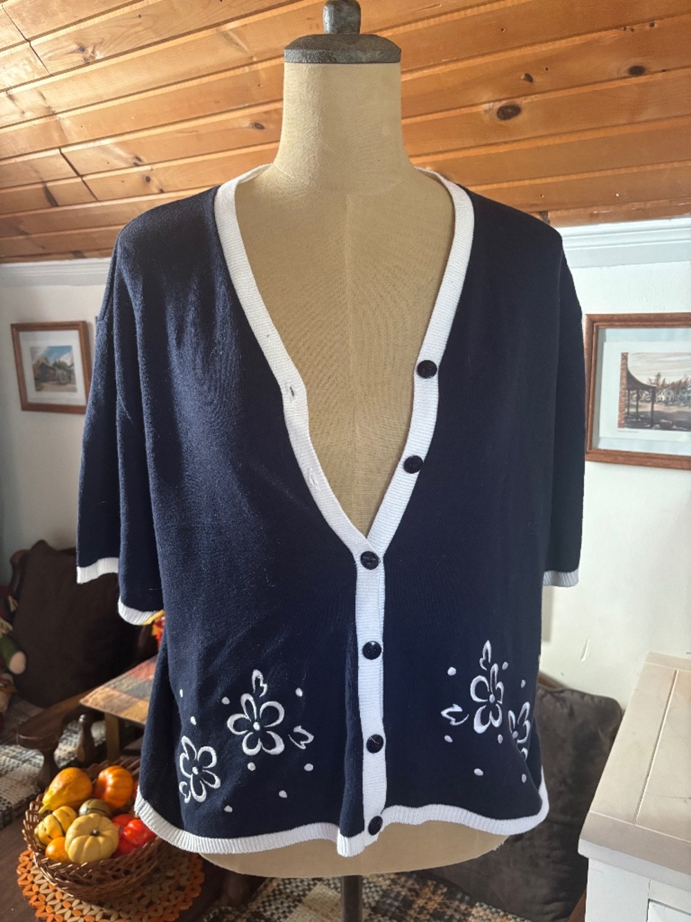 Vintage Southern Lady Embroidered Navy Short Sleeve Cardigan